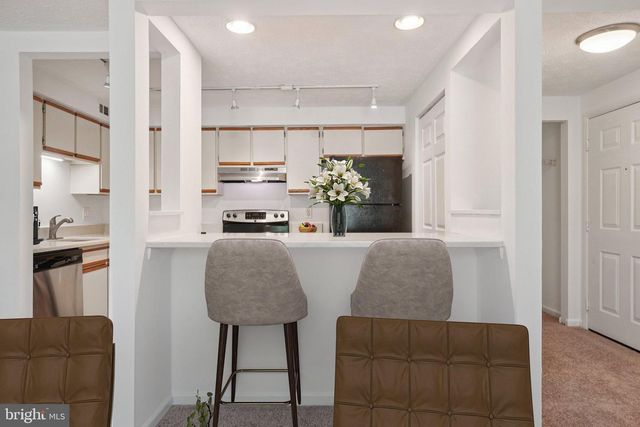 8386-C BROCKHAM DR, Alexandria, VA 22309