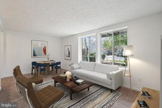 8386-C BROCKHAM DR, Alexandria, VA 22309