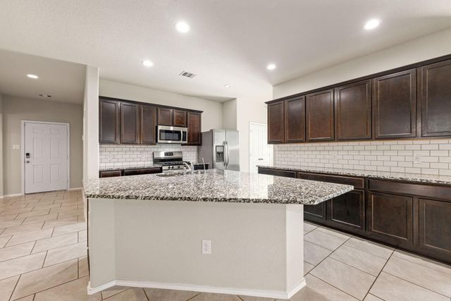 707 Desert Pea Lane, Rosharon, TX 77583