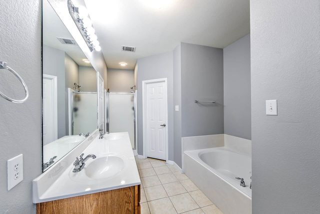 26286 Poplar Glen Dr, Denham Springs, LA 70726