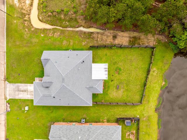 26286 Poplar Glen Dr, Denham Springs, LA 70726