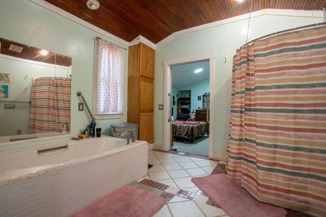 213 Ellis Road, Trenton, GA 30752