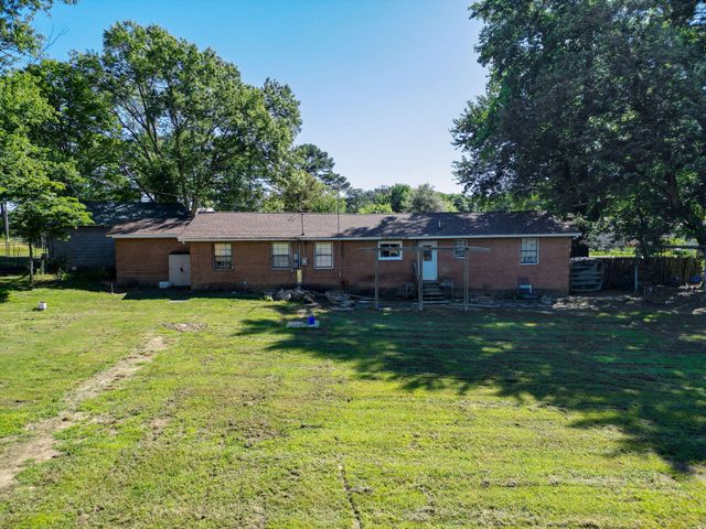 213 Ellis Road, Trenton, GA 30752