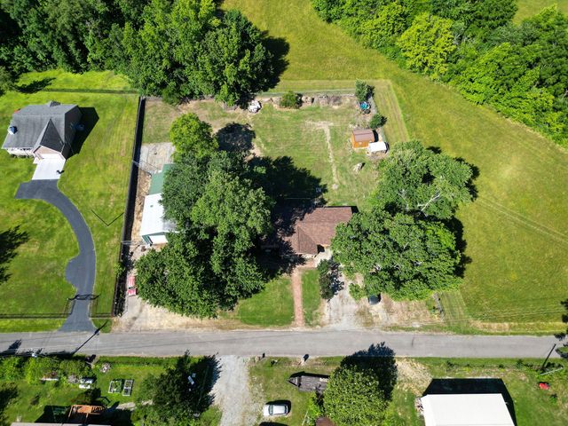 213 Ellis Road, Trenton, GA 30752