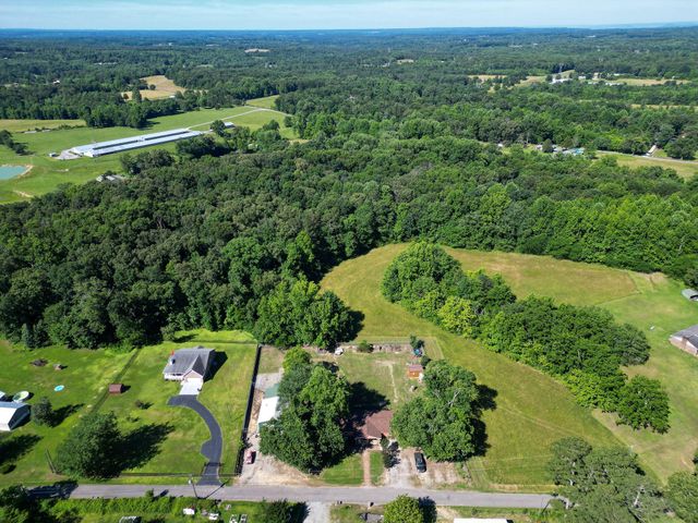 213 Ellis Road, Trenton, GA 30752