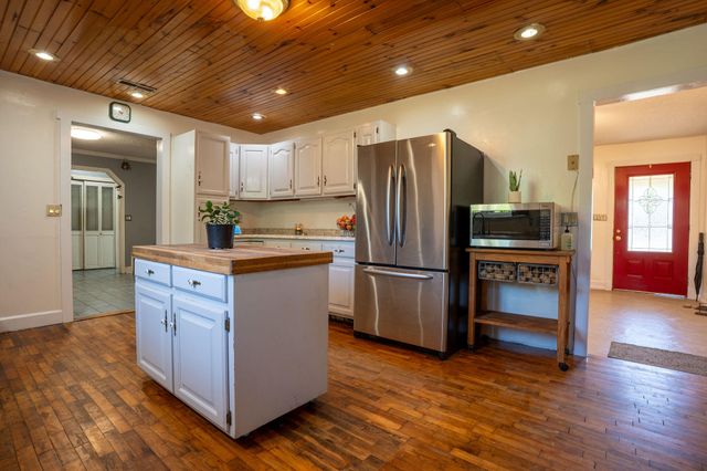 213 Ellis Road, Trenton, GA 30752