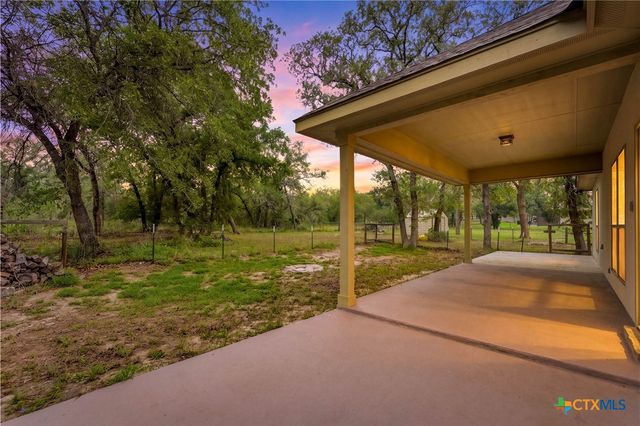 205 Sendera Crossing, La Vernia, TX 78121