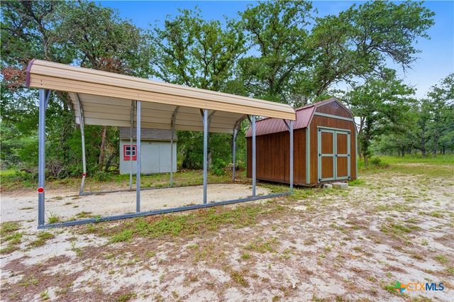 205 Sendera Crossing, La Vernia, TX 78121