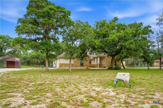 205 Sendera Crossing, La Vernia, TX 78121