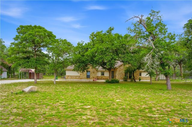 205 Sendera Crossing, La Vernia, TX 78121