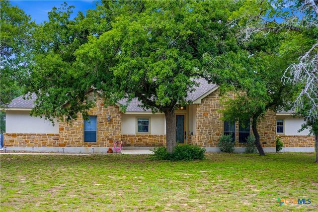 205 Sendera Crossing, La Vernia, TX 78121