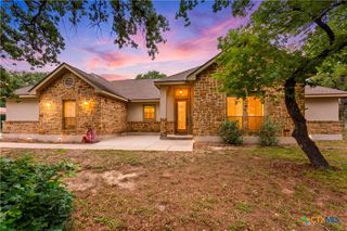 205 Sendera Crossing, La Vernia, TX 78121