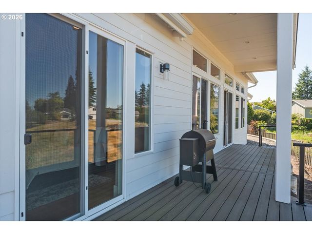 382 Ne Lovrien Ave, Gresham, OR 97030