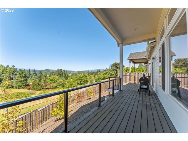 382 Ne Lovrien Ave, Gresham, OR 97030