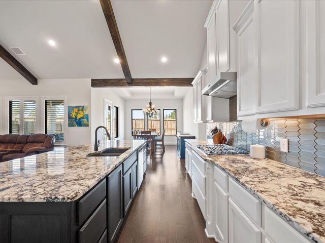 605 Ashbrook Ridge Lane, Pinehurst, TX 77362