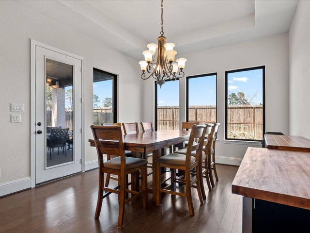 605 Ashbrook Ridge Lane, Pinehurst, TX 77362