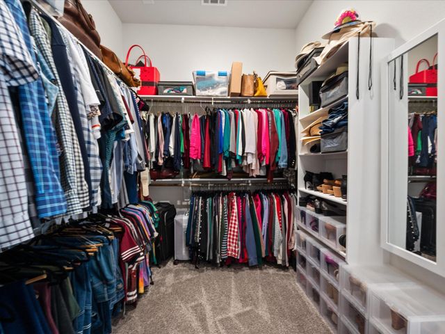 605 Ashbrook Ridge Lane, Pinehurst, TX 77362