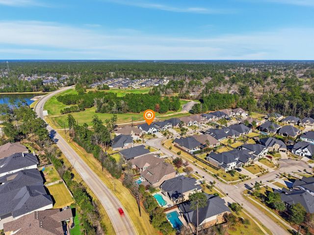 605 Ashbrook Ridge Lane, Pinehurst, TX 77362