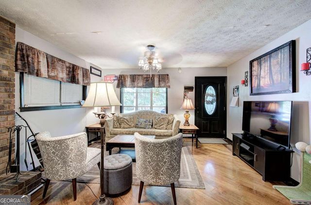 477 Macedonia Road, Kingston, GA 30145