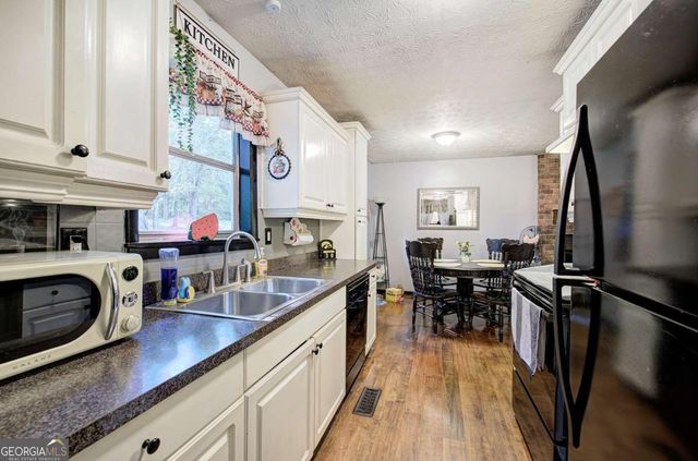 477 Macedonia Road, Kingston, GA 30145