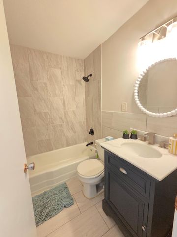 5201 W 84th Street, Bloomington, MN 55437