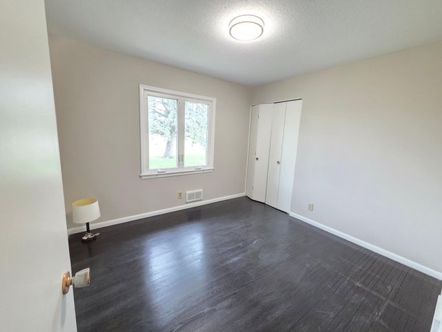 5201 W 84th Street, Bloomington, MN 55437