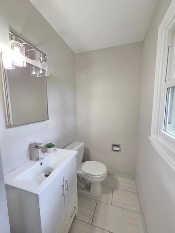 5201 W 84th Street, Bloomington, MN 55437