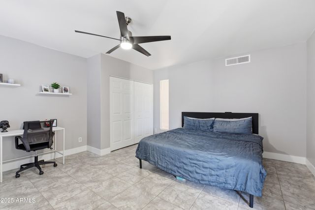 10428 W Calle de Plata Street, Phoenix, AZ 85037