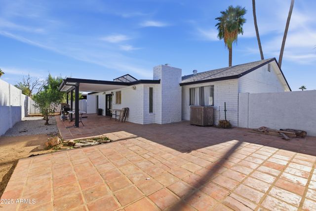10428 W Calle de Plata Street, Phoenix, AZ 85037
