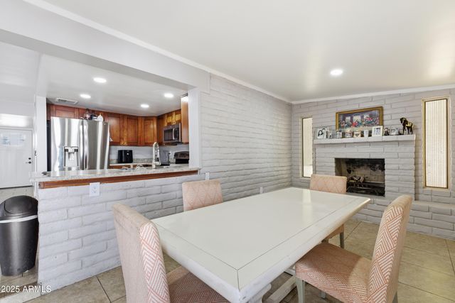 10428 W Calle de Plata Street, Phoenix, AZ 85037