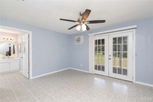 406 South E Avenue, Donna, TX 78537