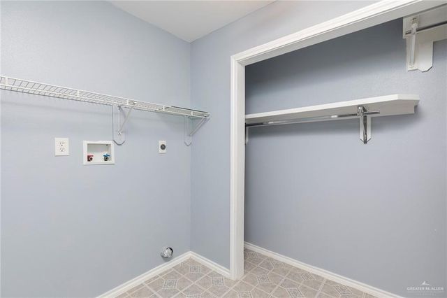 406 South E Avenue, Donna, TX 78537