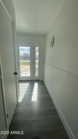 4316 W ROSE Lane, Glendale, AZ 85301