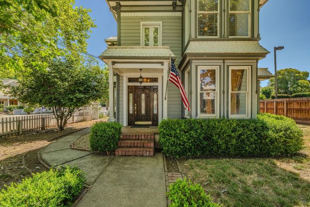 104 S Church St, Ione, CA 95640