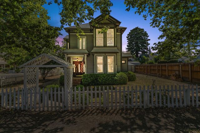 104 S Church St, Ione, CA 95640