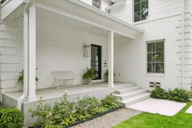 2056 Swift Boulevard, Houston, TX 77030