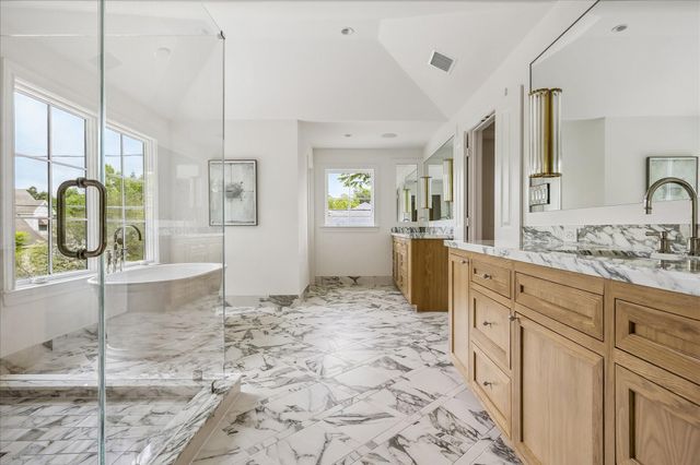 2056 Swift Boulevard, Houston, TX 77030