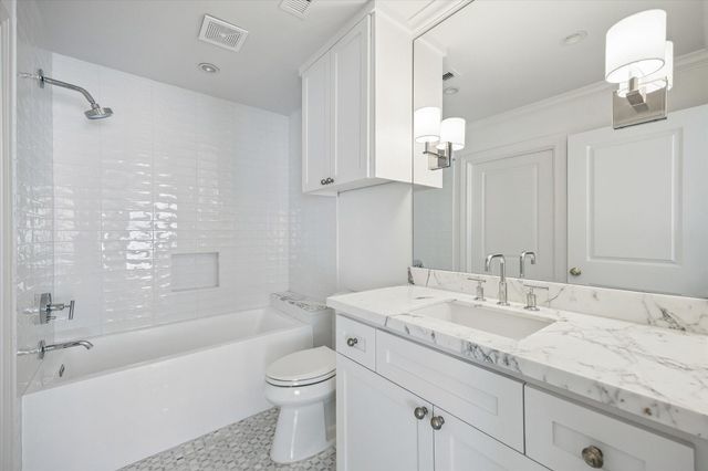 2056 Swift Boulevard, Houston, TX 77030