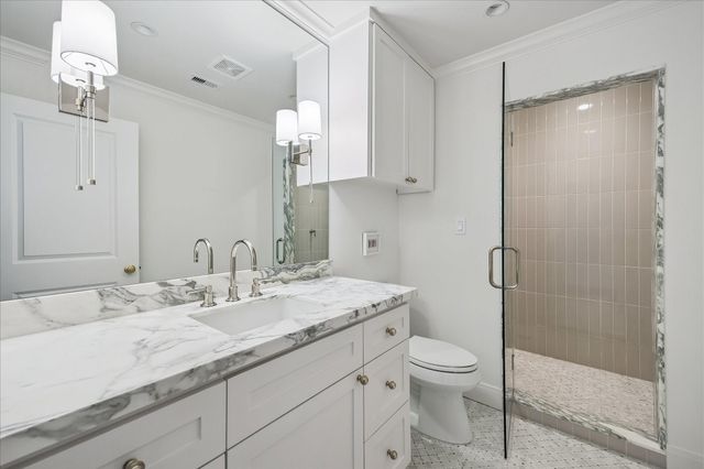 2056 Swift Boulevard, Houston, TX 77030