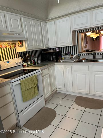 725 Port Malabar Boulevard NE, 200, Palm Bay, FL 32905