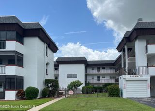 725 Port Malabar Boulevard NE, 200, Palm Bay, FL 32905