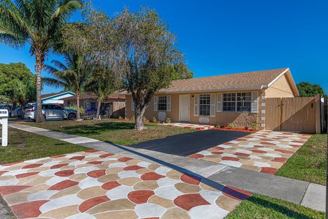 630 SW 81st Terrace, North Lauderdale, FL 33068