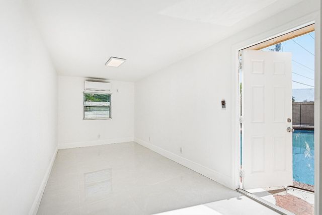 630 SW 81st Terrace, North Lauderdale, FL 33068