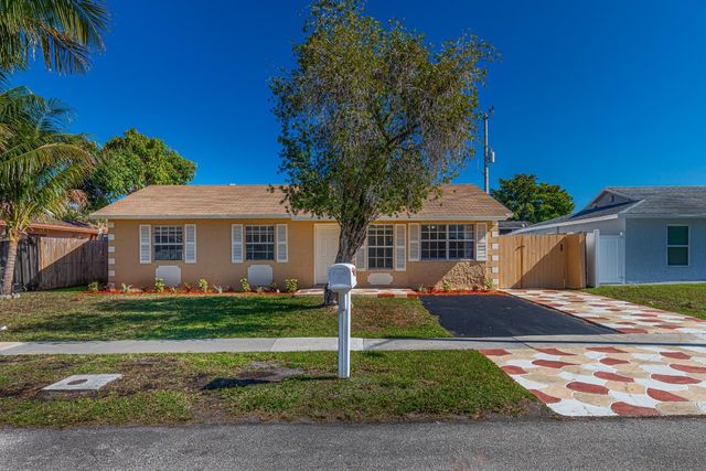 630 SW 81st Terrace, North Lauderdale, FL 33068