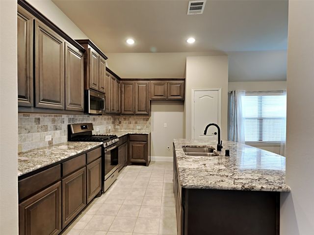5211 Pentridge Drive, Sherman, TX 75092
