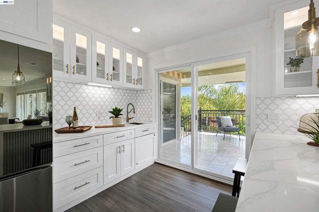 27734 Fallen Leaf Ct, Hayward, CA 94542