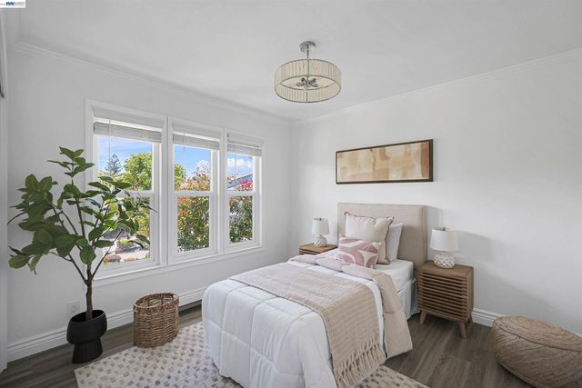 27734 Fallen Leaf Ct, Hayward, CA 94542