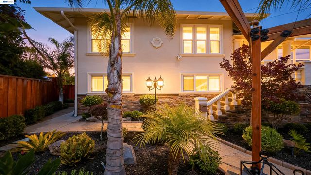 27734 Fallen Leaf Ct, Hayward, CA 94542