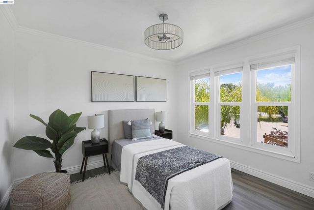 27734 Fallen Leaf Ct, Hayward, CA 94542