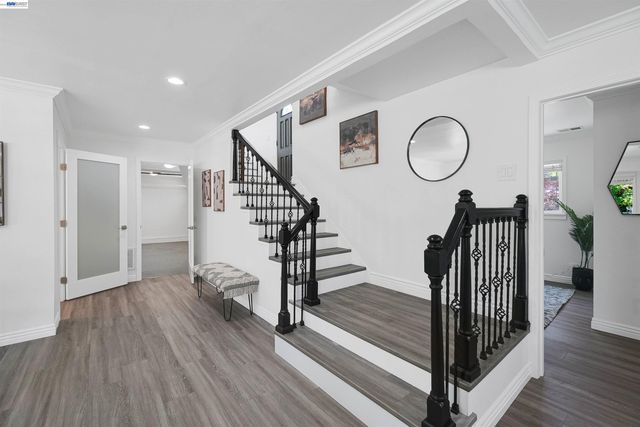 27734 Fallen Leaf Ct, Hayward, CA 94542